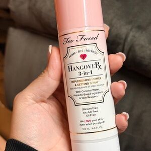 Too Faced Hangover 3-in-1 Replenishing Primer & Setting Spray - Pink and White